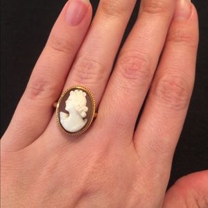 Vintage Cameo 14k Gold Ring
